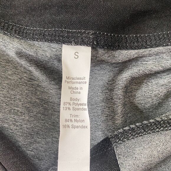 MiracleSuit Performance Blu Tec Capri Leggings Gray‎ Womens Small NWT - Picture 9 of 11